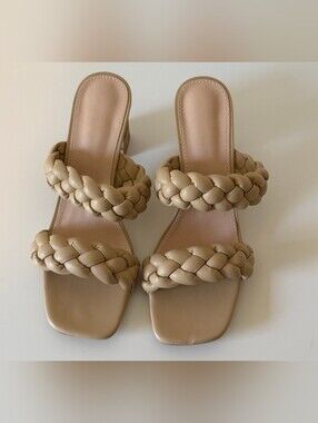Women’s Braided Slide Sandals in Beige